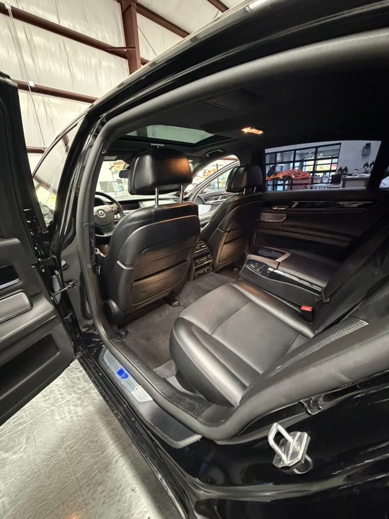 Used 2015 BMW ALPINA B7 RWD image 13