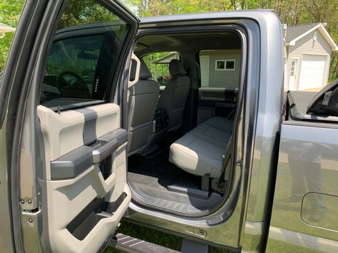 Used 2022 Ford F450 XLT w/ XLT Value Package image 6