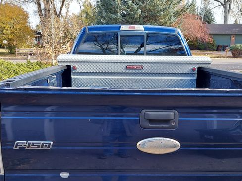 Used 2011 Ford F150 XLT w/ XLT Convenience Pkg image 4