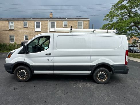 Used 2016 Ford Transit 250 130 Low Roof w/ Interior Upgrade Package RWD image 4