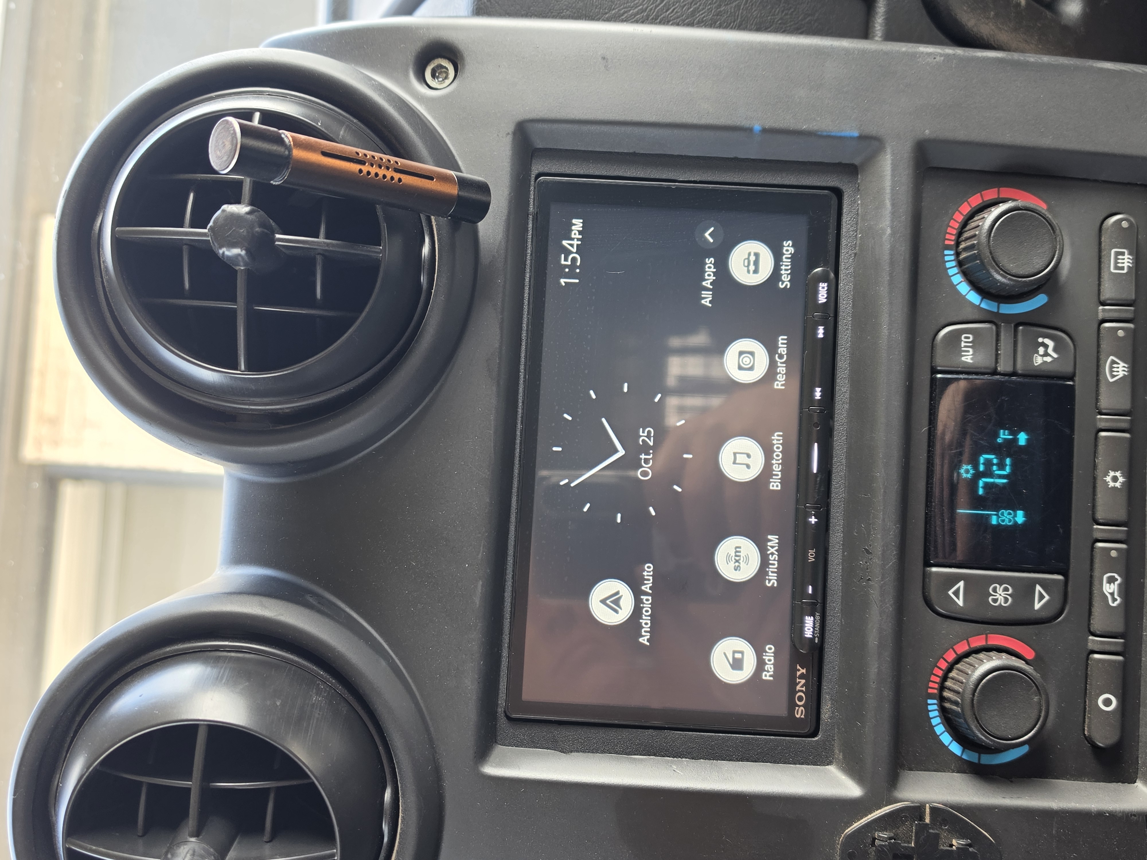 Used 2005 HUMMER H2 w/ Preferred Equipment Group AWD/4WD image 8