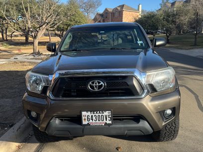 Used 2015 Toyota Tacoma Pickup 4D 5 ft w/ TRD Off-Road Package