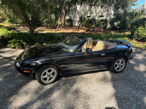 Used 1994 MAZDA MX-5 Miata image 2
