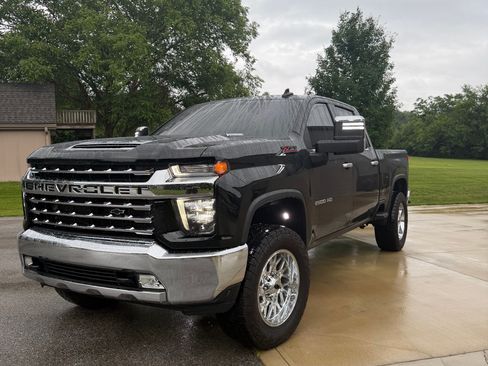 Used 2020 Chevrolet Silverado 2500 LTZ w/ LTZ Convenience Package AWD/4WD image 5