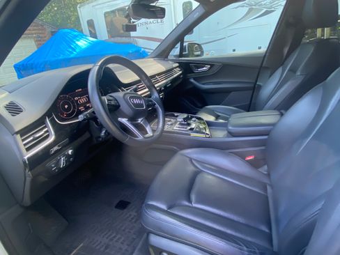 Used 2019 Audi Q7 3.0T Prestige w/ Prestige Package AWD/4WD image 9