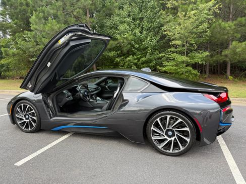Used 2015 BMW i8 AWD/4WD image 10