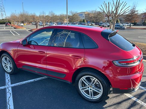 Used 2021 Porsche Macan AWD/4WD image 6