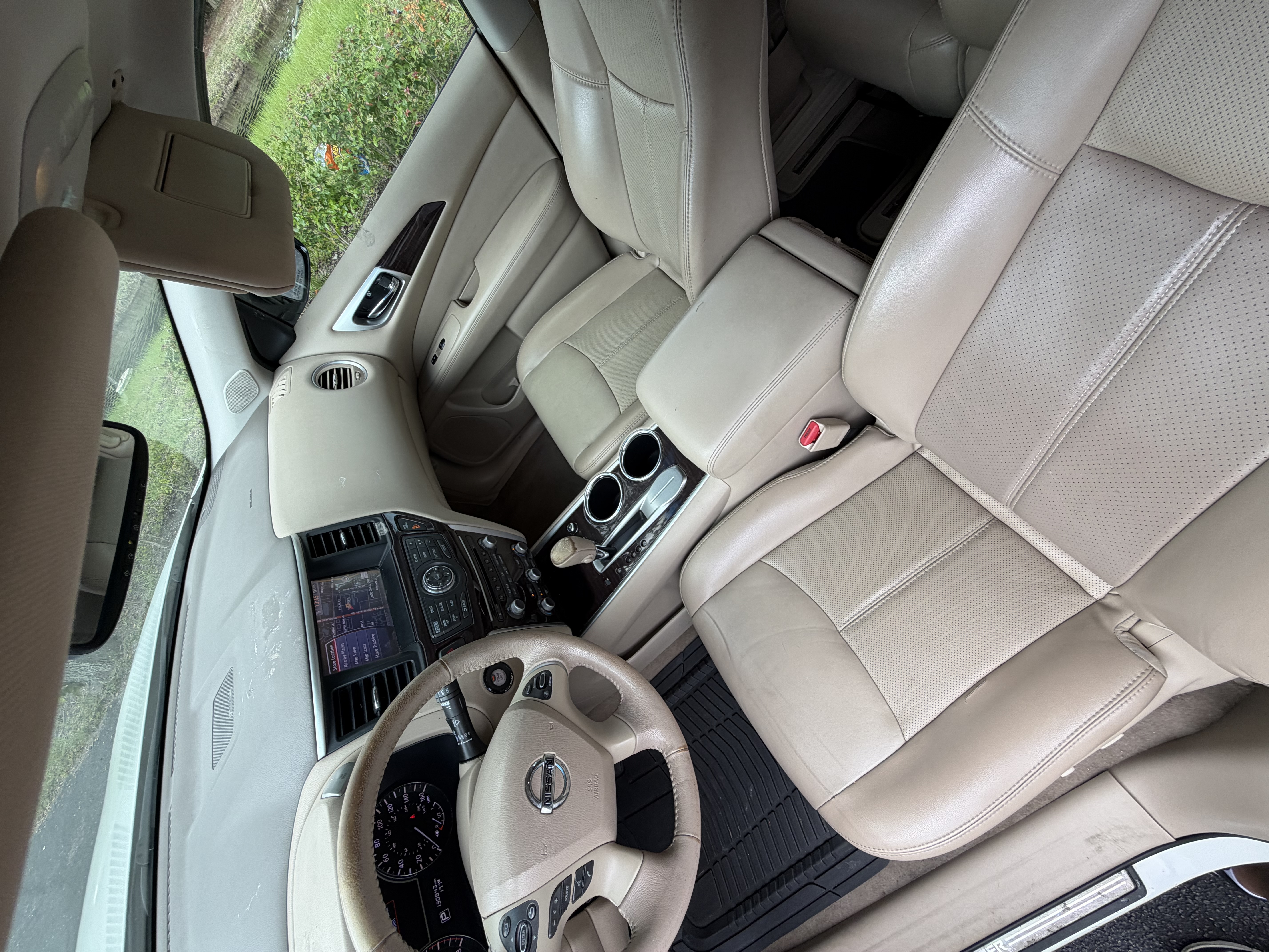 Used 2014 Nissan Pathfinder Platinum FWD image 12