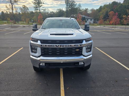 Used 2022 Chevrolet Silverado 2500 LT w/ Convenience Package image 4