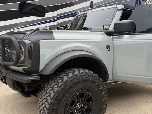 Used 2022 Ford Bronco Badlands image 25