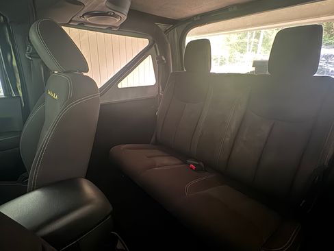 Used 2014 Jeep Wrangler Sahara w/ Connectivity Group AWD/4WD image 22