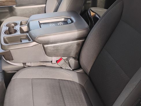 Used 2021 GMC Sierra 1500 Elevation image 18