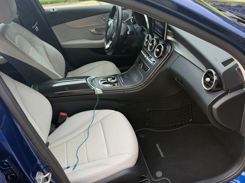 Used 2018 Mercedes-Benz C 300 Sedan image 16