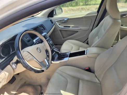 Used 2015 Volvo S60 T5 Premier image 6