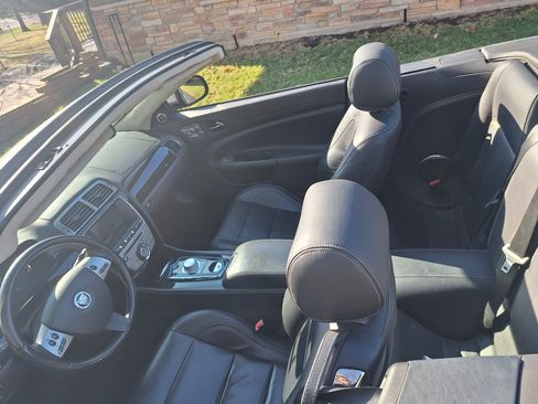 Used 2011 Jaguar XK Convertible image 11