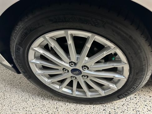 Used 2017 Ford Focus Electric Hatchback image 14