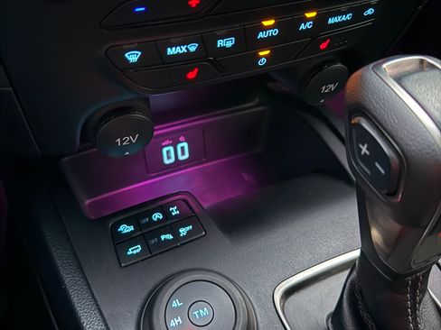 Used 2022 Ford Ranger Lariat w/ Tremor Off-Road Package image 30