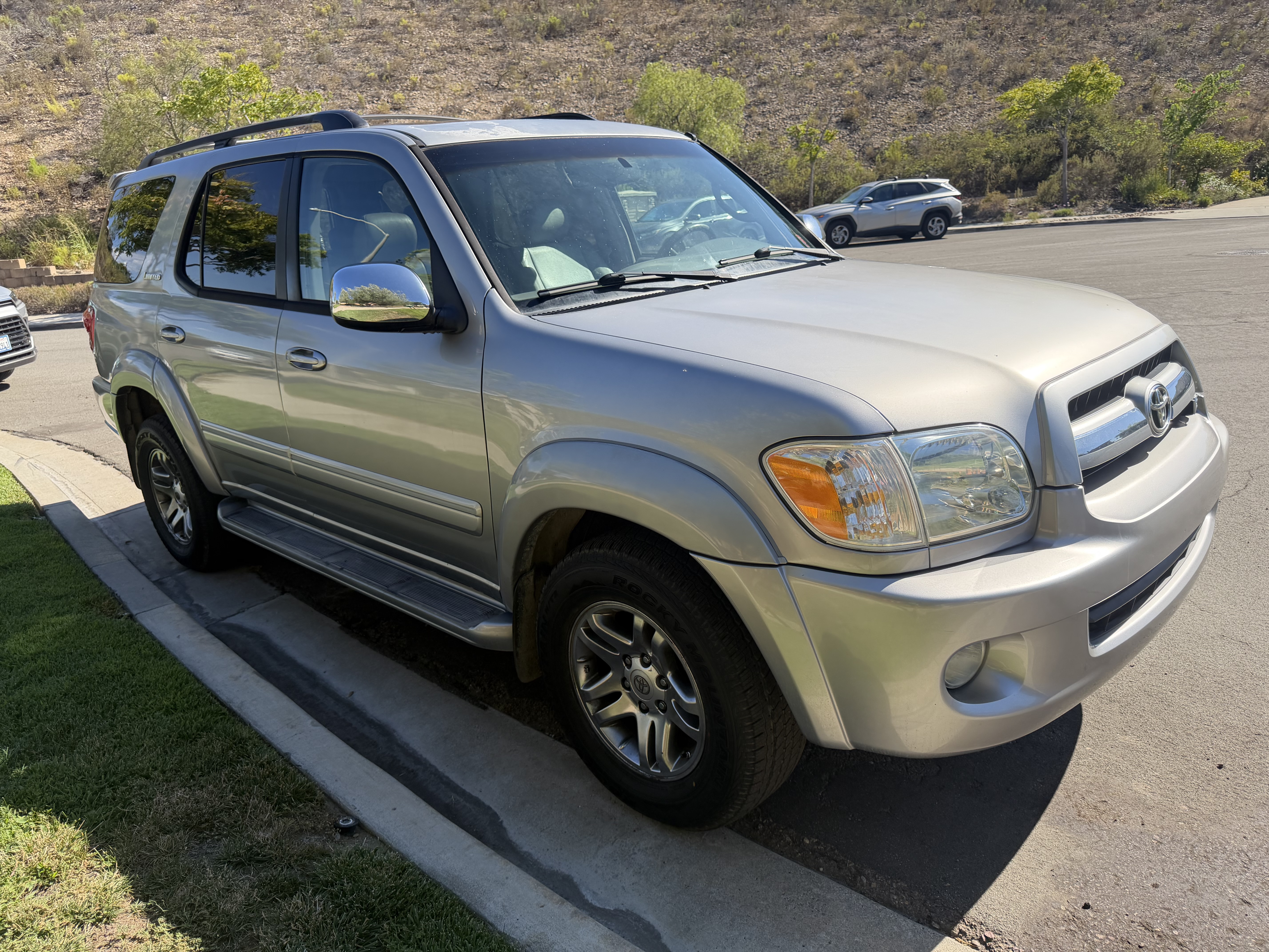 Used 2007 Toyota Sequoia Limited AWD/4WD image 10