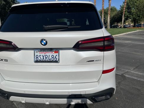 Used 2021 BMW X5 xDrive40i w/ M Sport Package AWD/4WD image 15