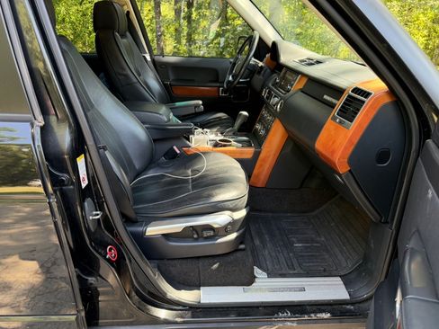 Used 2010 Land Rover Range Rover Supercharged AWD/4WD image 23