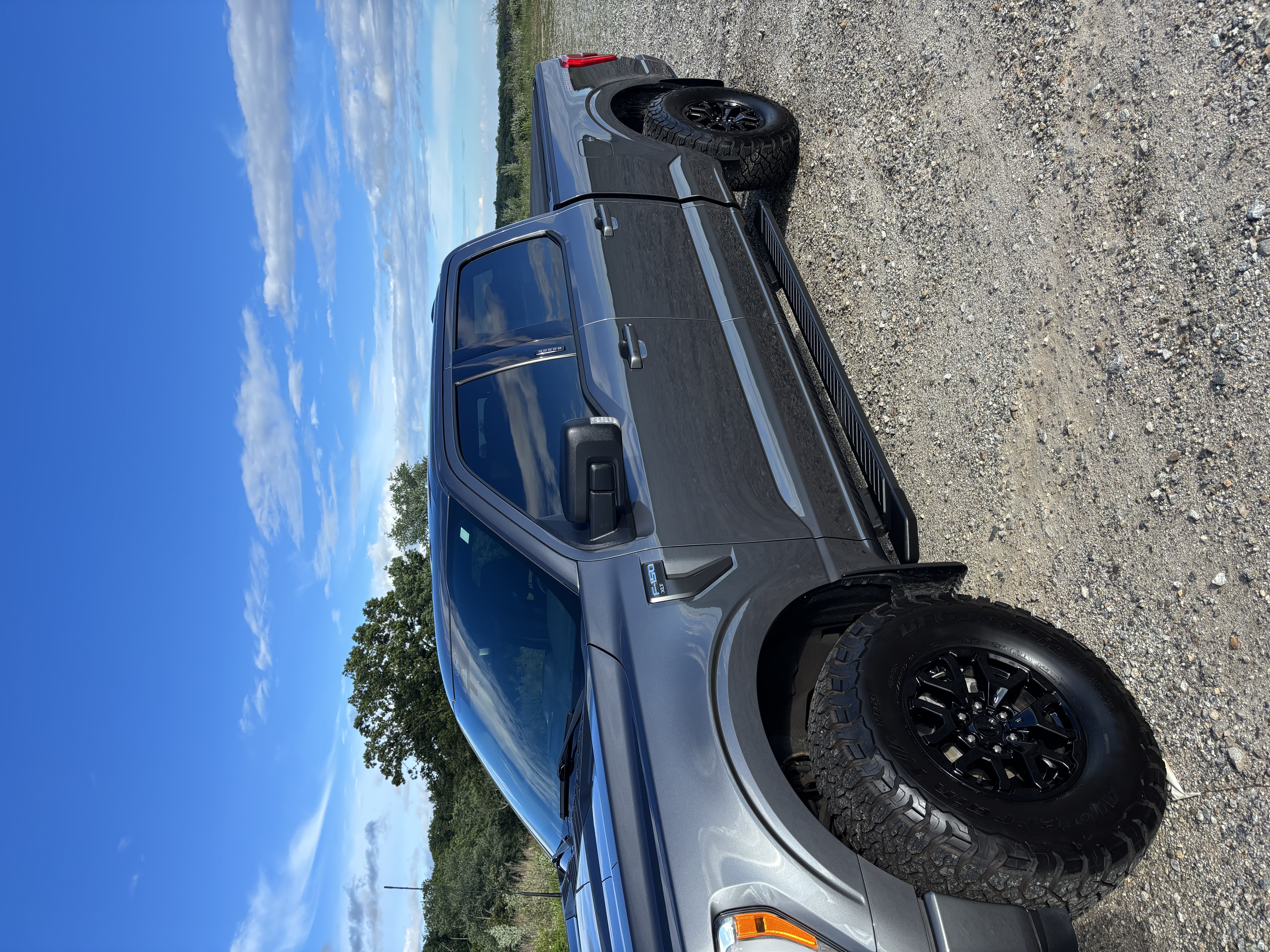 Used 2022 Ford F150 XLT w/ Equipment Group 302A High AWD/4WD image 5