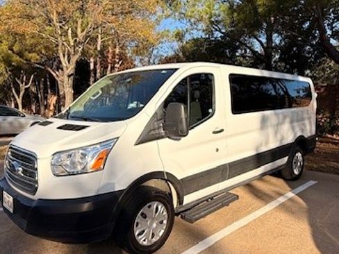 Used 2019 Ford Transit 350 XLT image 28