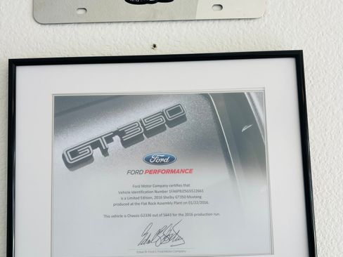 Used 2016 Ford Mustang Shelby GT350 w/ Track Package image 6