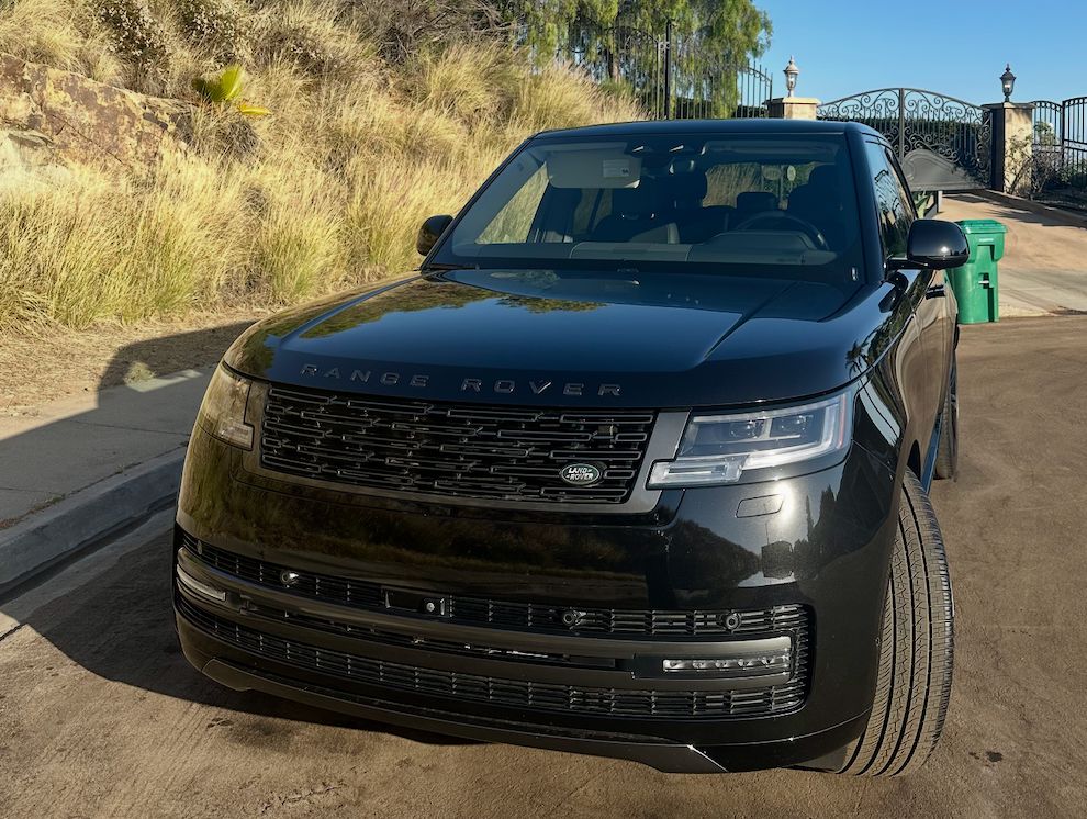 Used 2024 Land Rover Range Rover SE AWD/4WD image 1