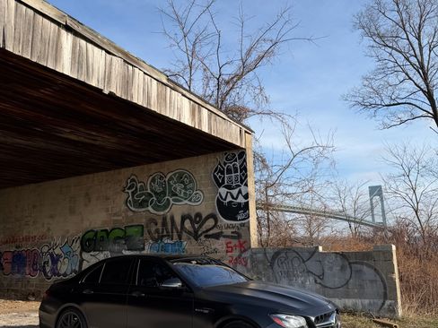 Used 2018 Mercedes-Benz E 63 AMG S image 15