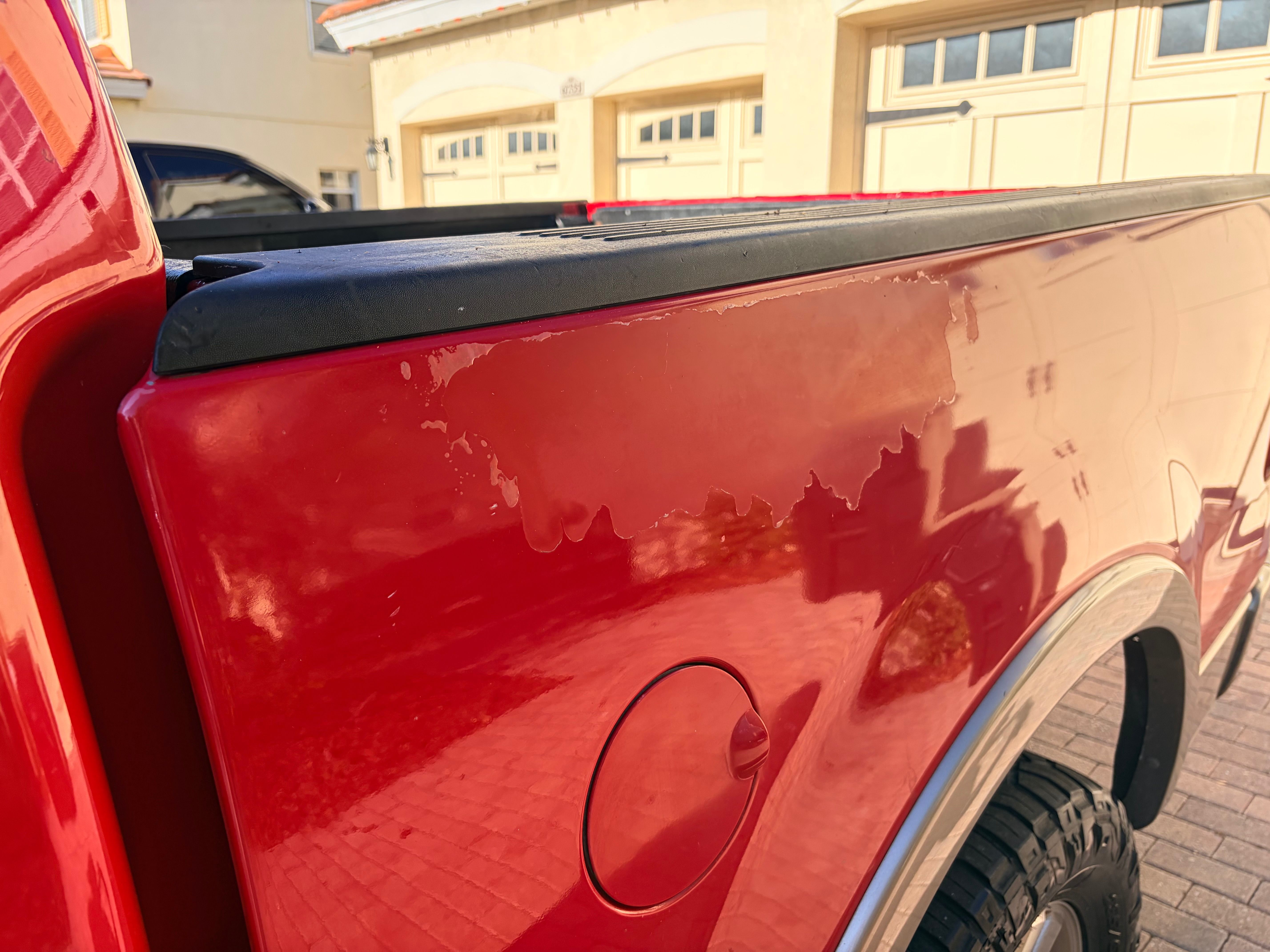 Used 2005 Ford F150 Lariat RWD image 2