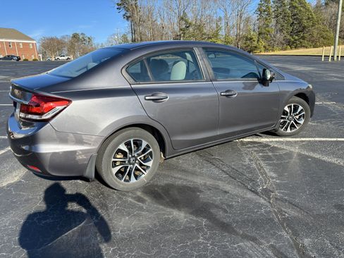 Used 2015 Honda Civic EX image 5