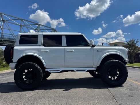 Used 2022 Ford Bronco Outer Banks AWD/4WD image 9