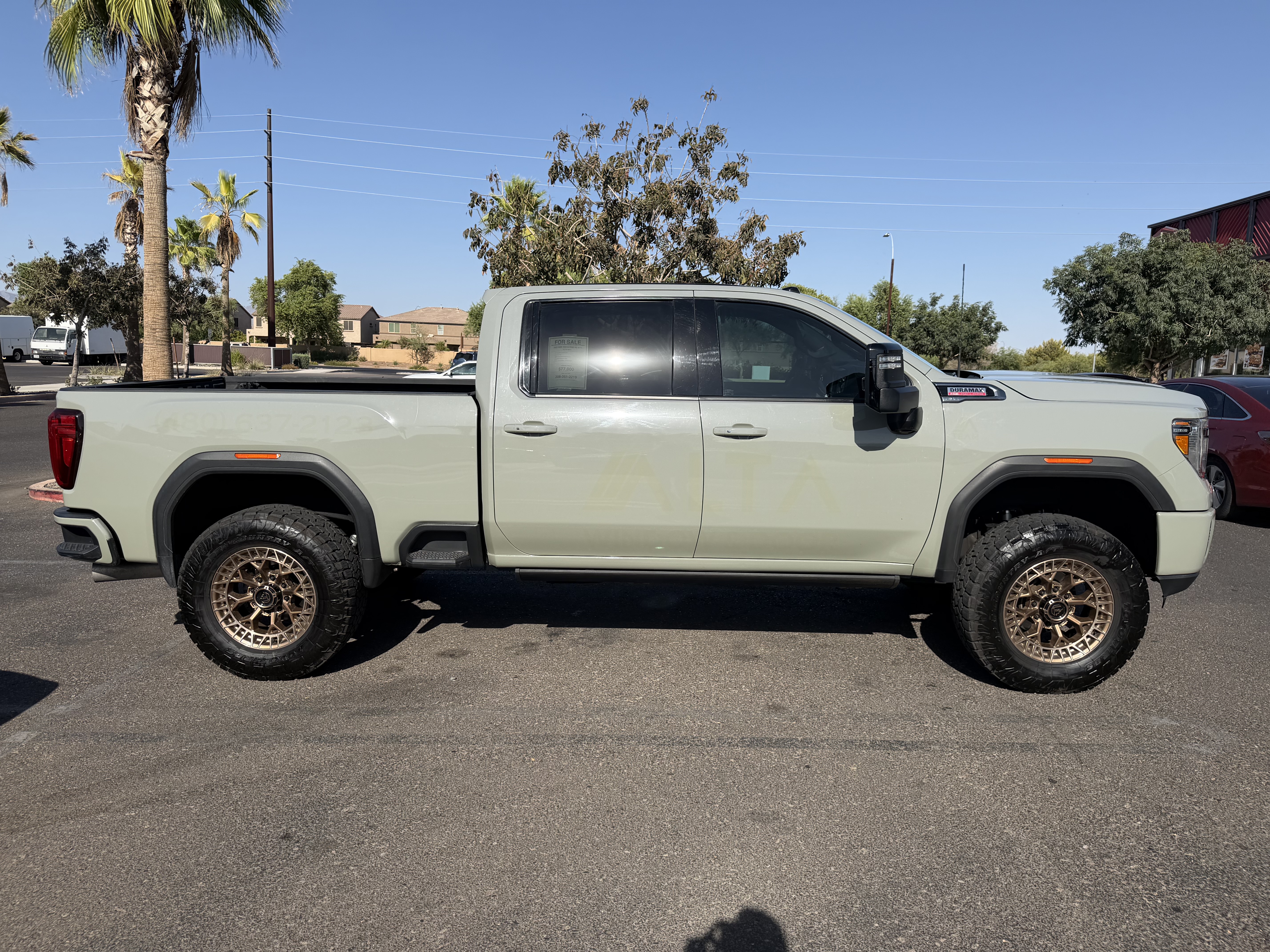 Used 2023 GMC Sierra 2500 AT4 w/ AT4 Preferred Package AWD/4WD image 5