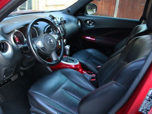 Used 2013 Nissan Juke SL image 2