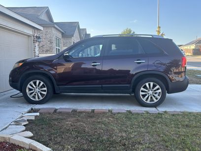 Used 2011 Kia Sorento LX w/ Convenience Pkg