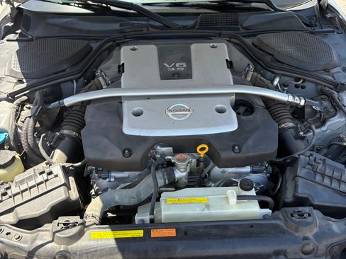 Used 2007 Nissan 350Z Touring RWD image 12