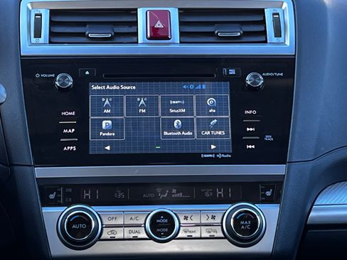 Used 2015 Subaru Legacy 2.5i Premium image 9