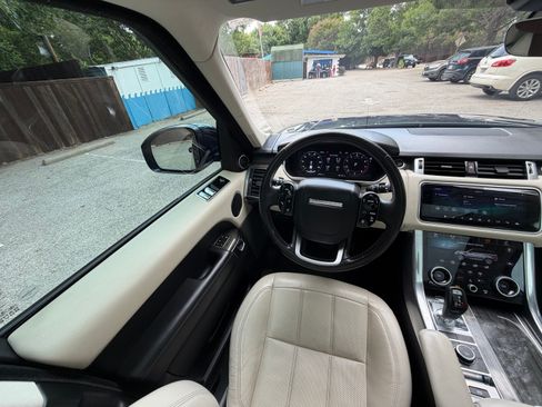 Used 2019 Land Rover Range Rover Sport HSE AWD/4WD image 12