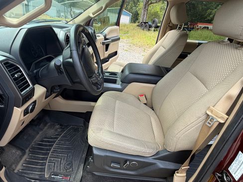 Used 2017 Ford F150 XLT w/ Equipment Group 302A Luxury AWD/4WD image 10