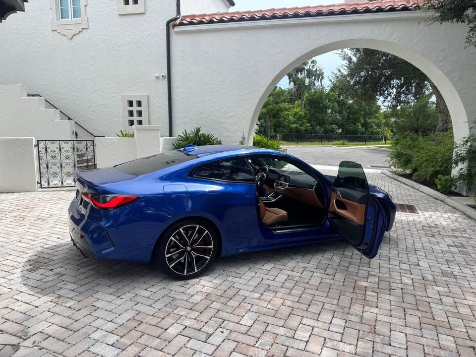 Used 2022 BMW 430i Coupe w/ M Sport Package RWD image 5