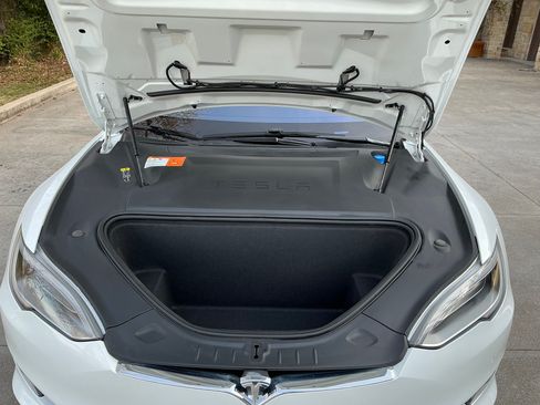 Used 2017 Tesla Model S P100D image 6