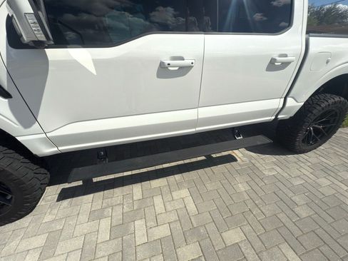 Used 2025 Ford F150 Lariat w/ Equipment Group 502A High image 12