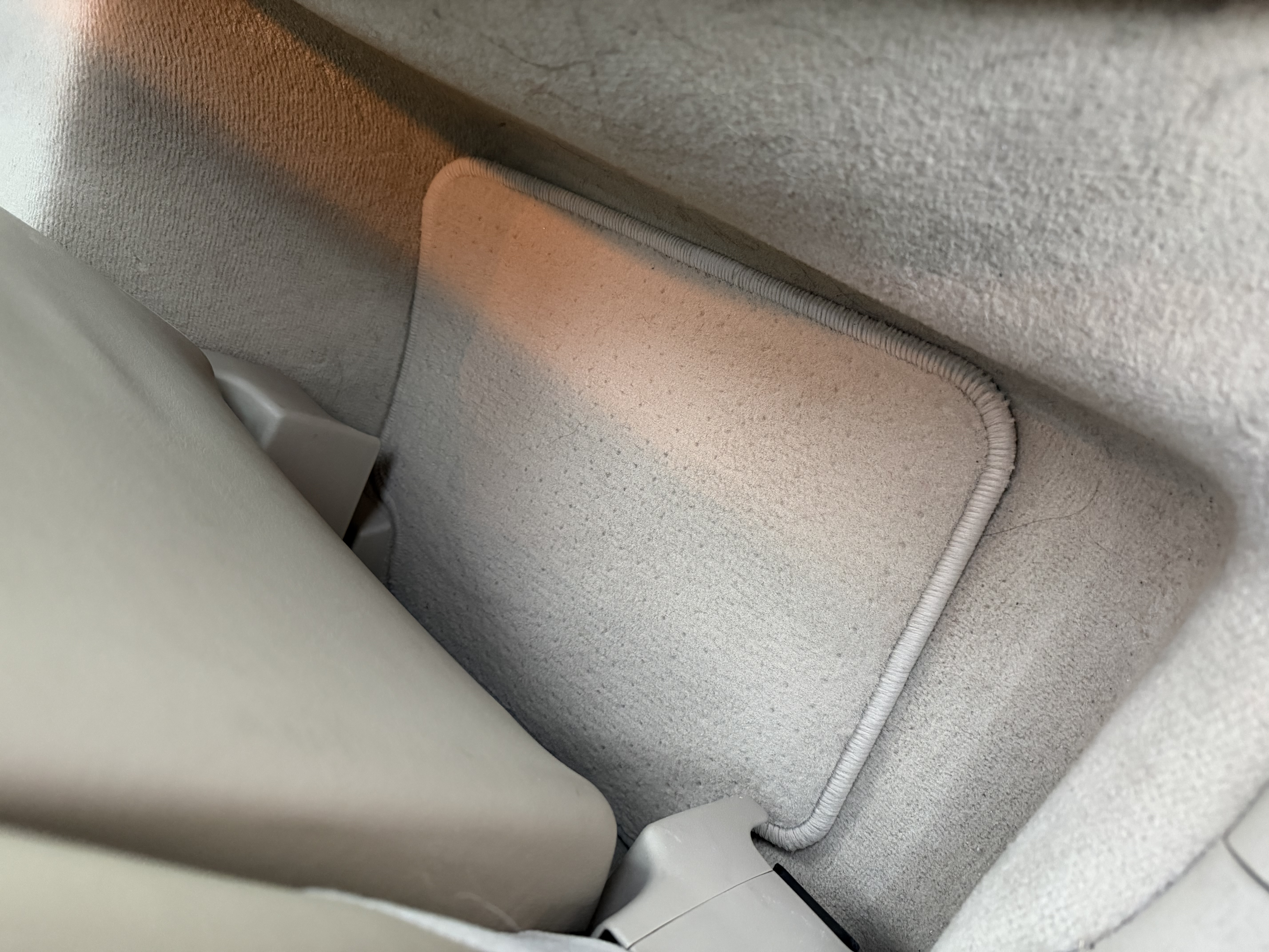 Used 2005 Lincoln LS RWD image 12