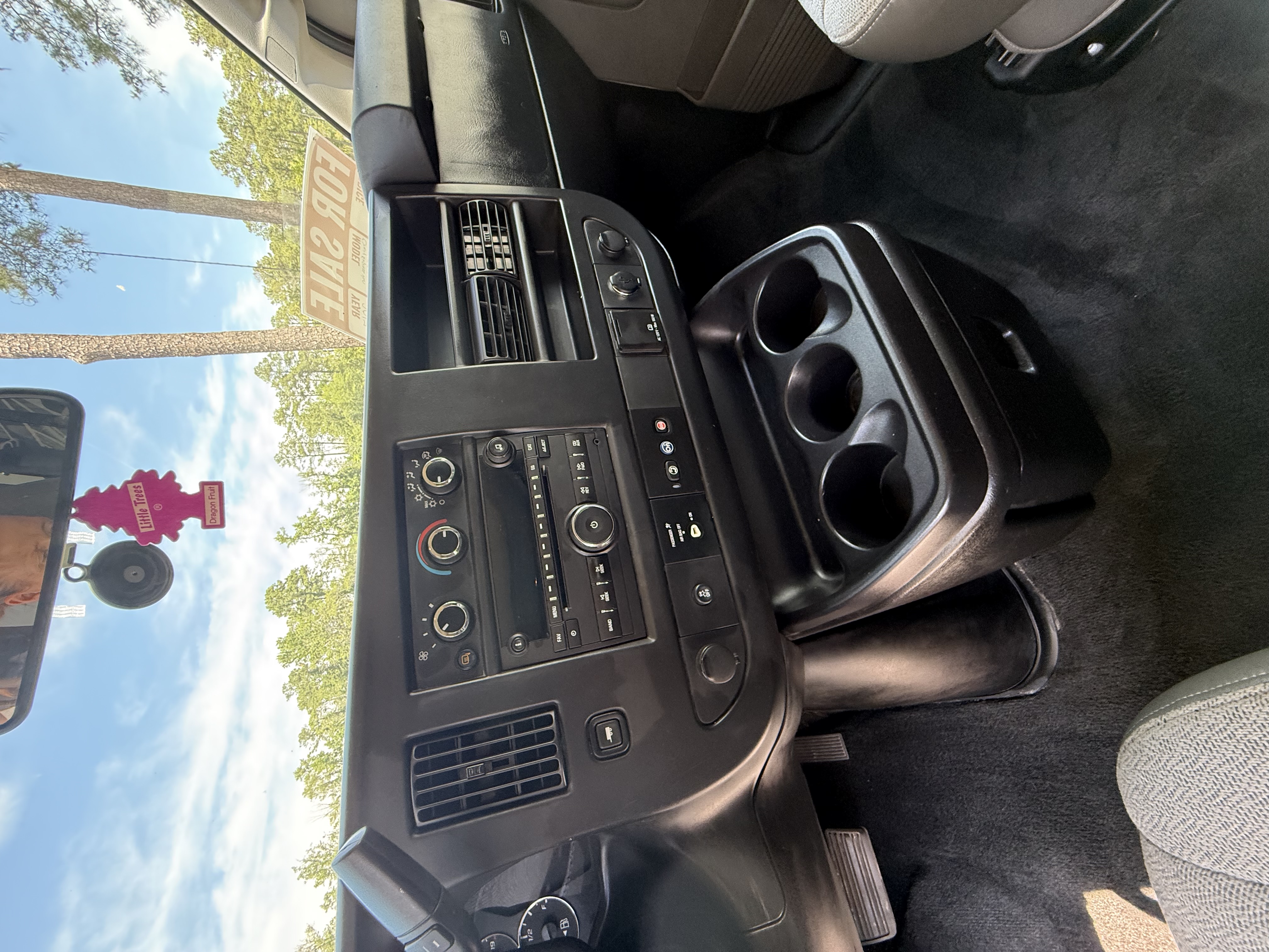 Used 2017 Chevrolet Express 3500 LT w/ LT Preferred Equipment Group RWD image 9