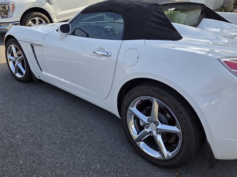Used 2007 Saturn Sky Red Line RWD image 5