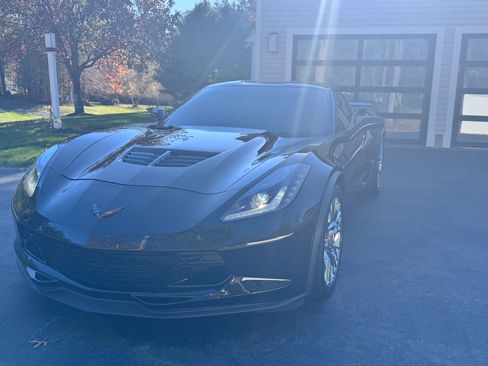 Used 2016 Chevrolet Corvette Z06 w/ 2LZ Preferred Equipment Group image 5