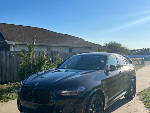 Used 2023 BMW X4 xDrive30i w/ M Sport Package AWD/4WD image 4