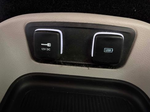 Used 2017 Chrysler Pacifica Touring-L Plus FWD image 20
