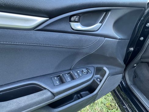 Used 2019 Honda Civic EX image 20