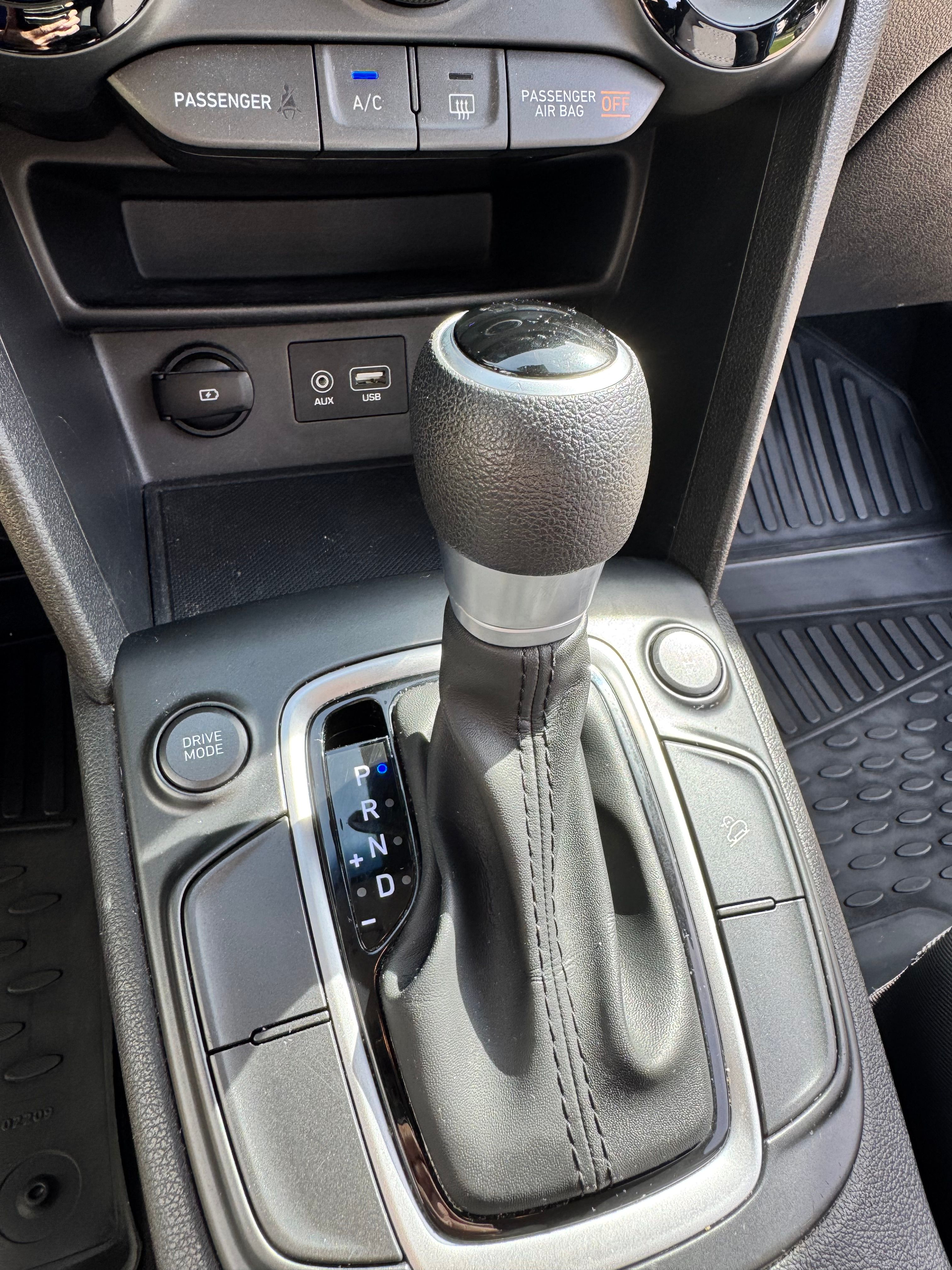 Used 2019 Hyundai Kona SE AWD/4WD image 14